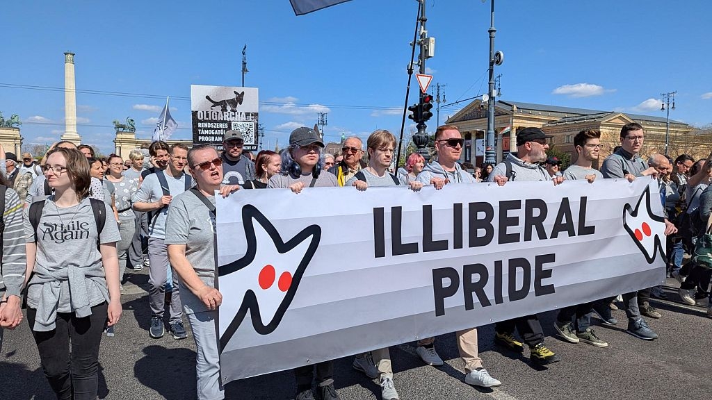 Hungarian Two-tailed Dog Party stages largest protest to date against amendment of Assembly Act