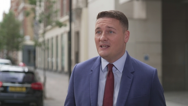 Health Secretary calls on supermarkets to tackle obesity