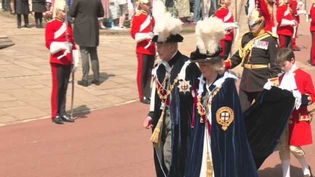 King and Queen arrive for Order of the Garter service