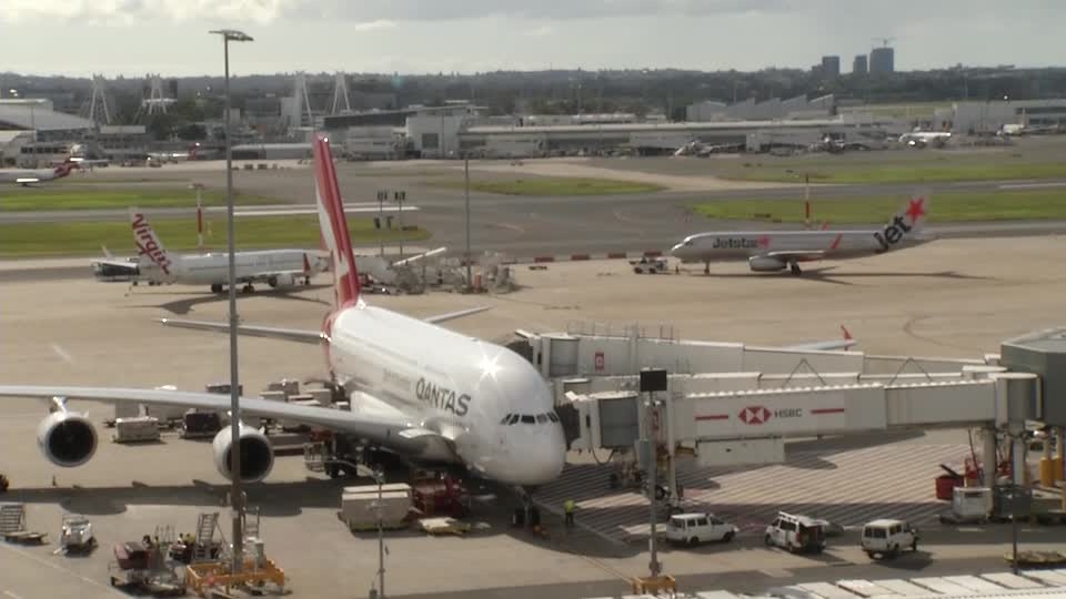 Qantas shutters Jetstar Asia, blaming costs and competition