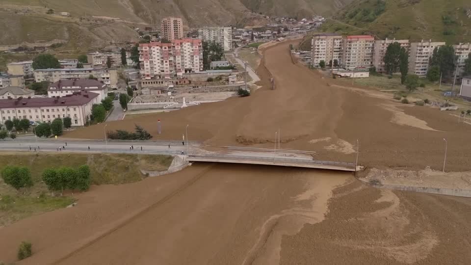 Mudslide in Russian city forces over 370 people to evacuate