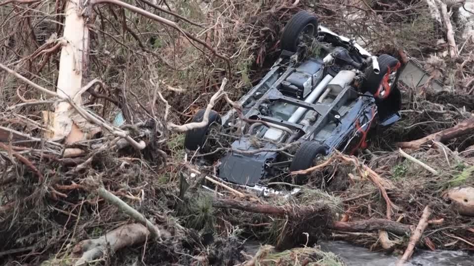 Death toll rises in Texas floods, Trump plans visit