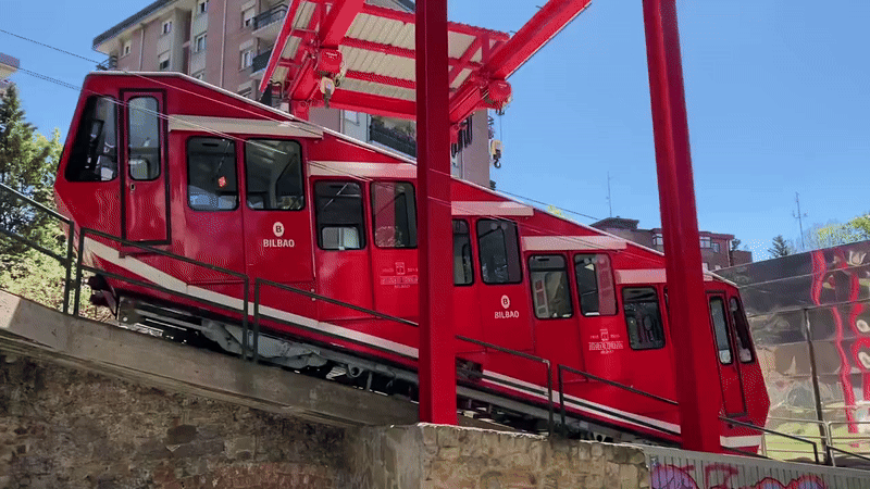 Funicular Comes to a Standstill in Bilbao During Widespread Blackouts Across Southern Europe