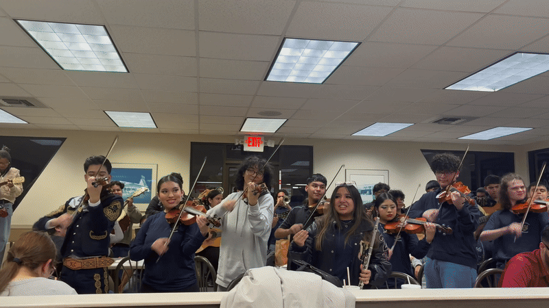 Rival School Mariachi Groups Join Forces for Impromptu Performance at Burger Joint