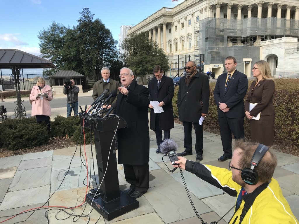 Youngkin sets Sept. 9 special election to fill Connolly's seat in Congress