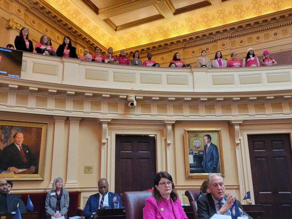 Youngkin signs bill to protect reproductive and sexual health data, vetoes right to contraception