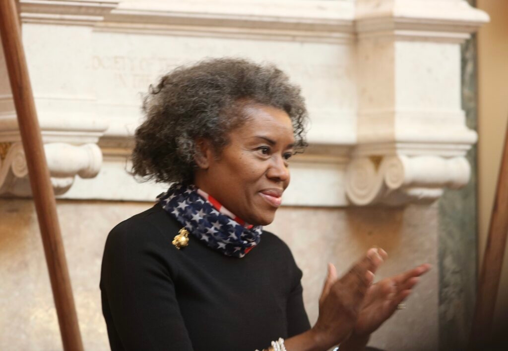 Earle-Sears ‘morally opposed' to Virginia's reproductive rights amendment, note shows