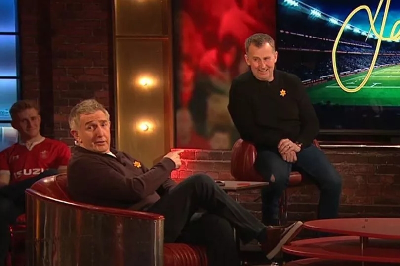 Rugby fans mistake Nigel Owens for Jiffy as pair clash over Wales v Ireland controversy