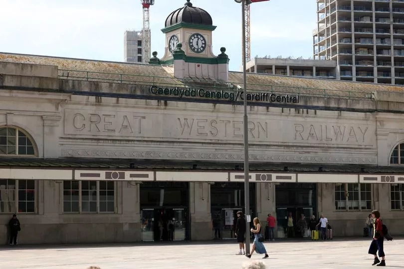 Man said 'get the police' after pulling out 'gun' at Cardiff Central railway station