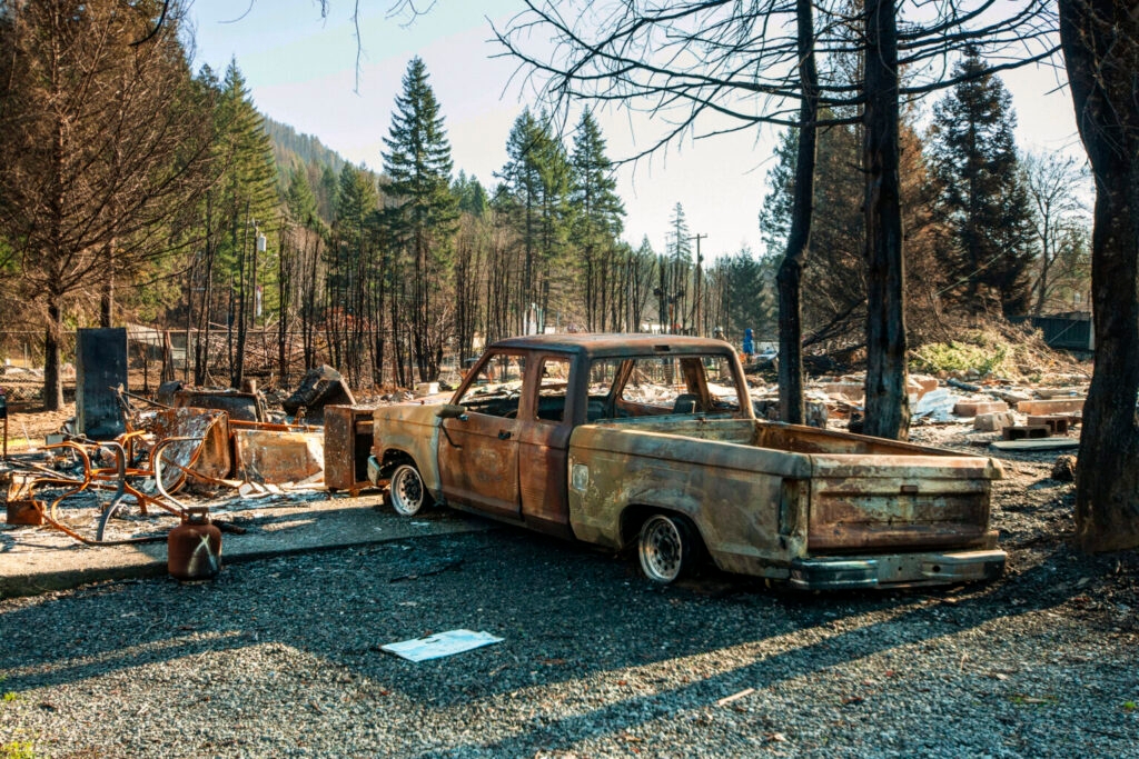 Oregon bill to impose penalties on utilities delaying wildfire lawsuits advances