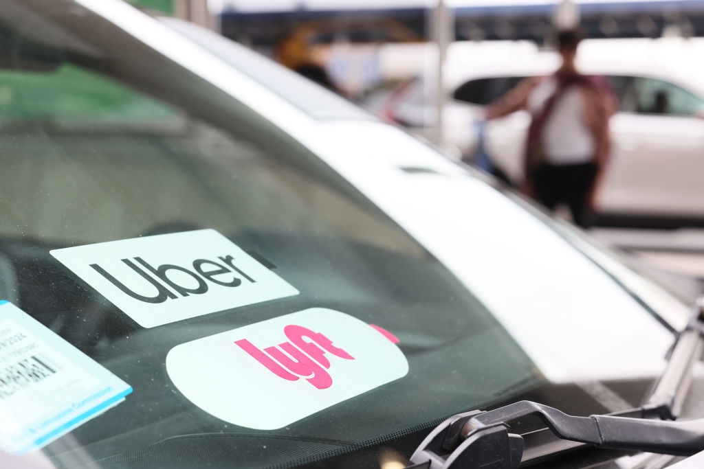 Uber, Lyft drivers win more benefits, protections despite industry pushback