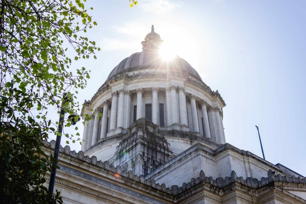 Washington governor wants agencies to look for deeper cuts