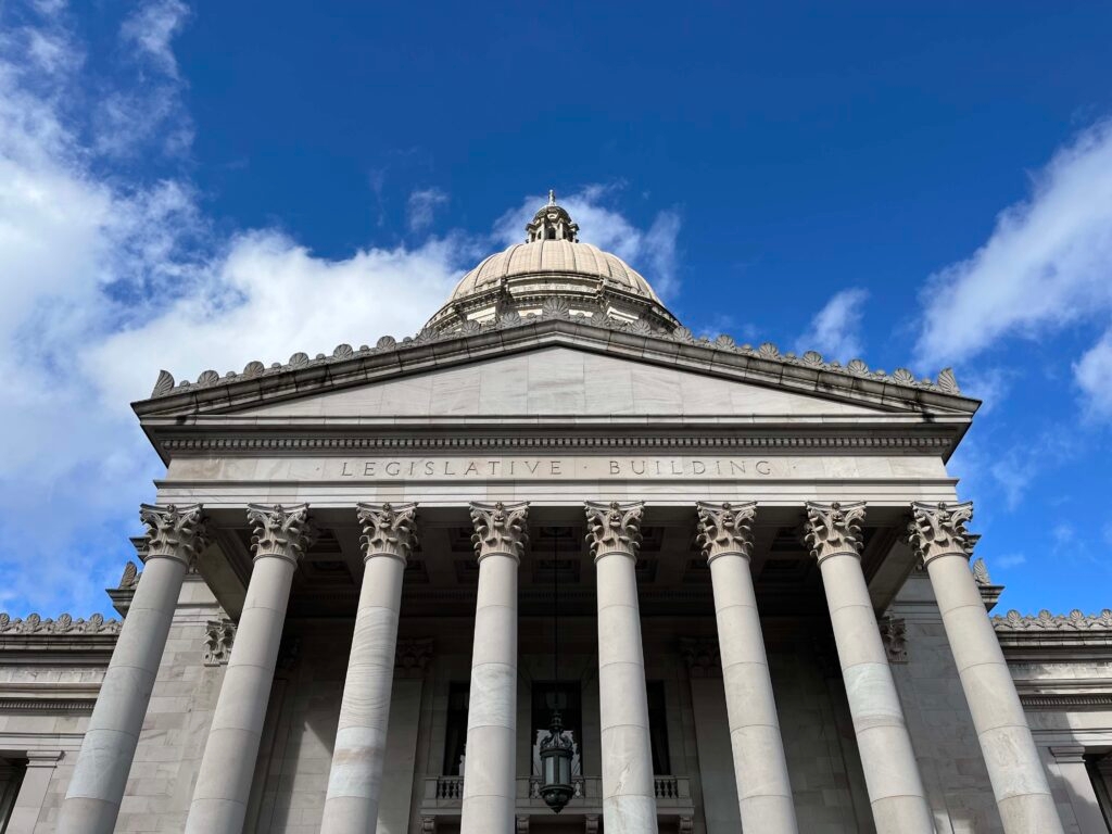 Students' rights bill clears Washington Senate