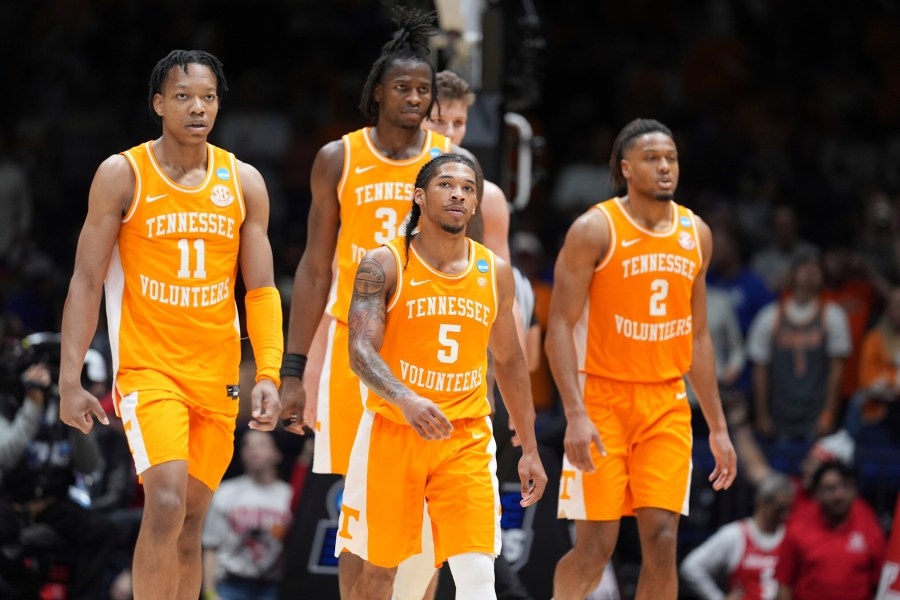 Vols season comes to an end in Elite 8