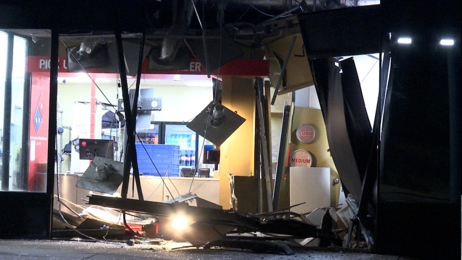 Car crashes into Domino's on Broadway in Knoxville