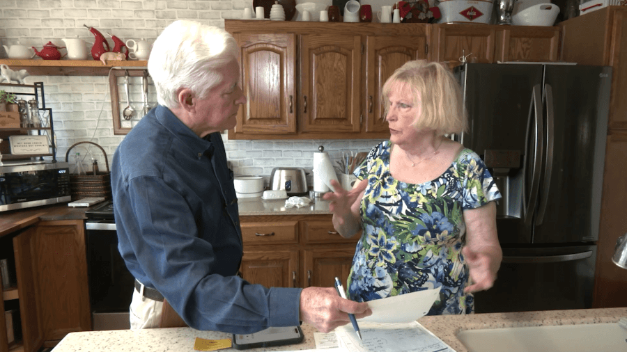 ‘Don't hire him' Customers out thousands after contractor leaves jobs unfinished