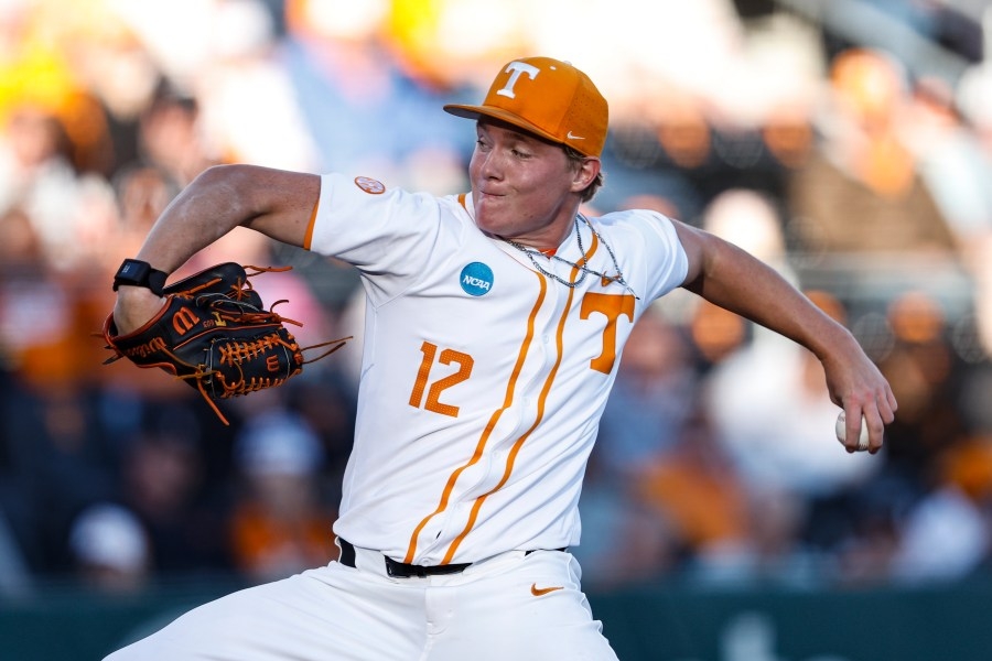 Tennessee advances to Super Regional for 5th straight season