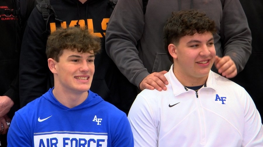 Maryville duo signs to Air Force football