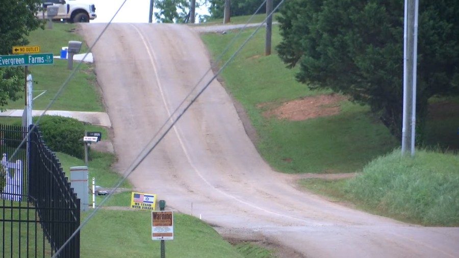 Blount County drivers warned of mud-covered roads after Rock The Country festival