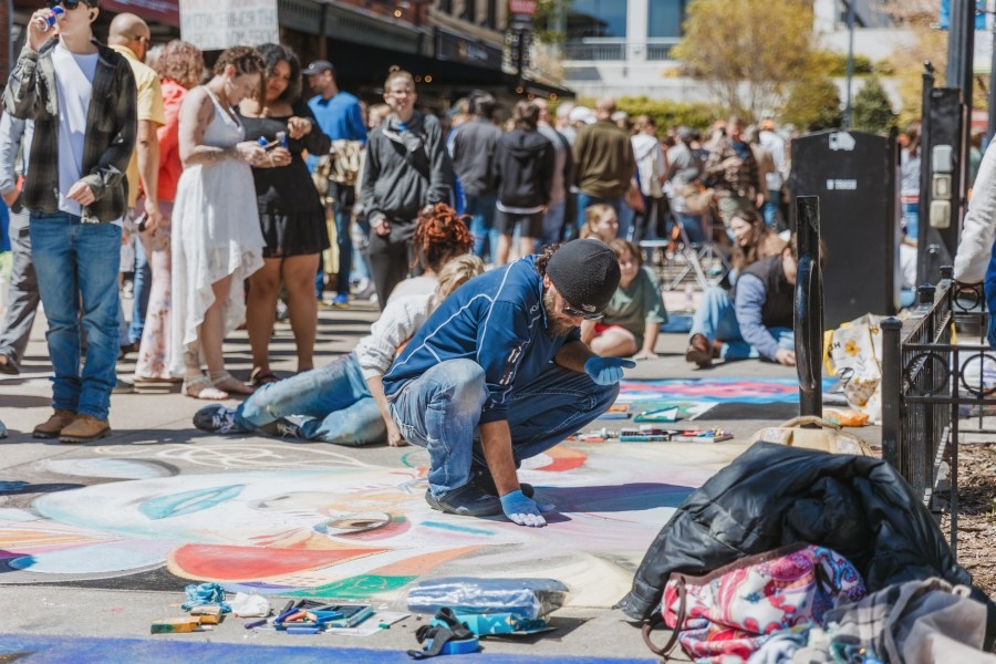 Artists to bring Downtown Knoxville to life for annual Dogwood Arts Chalk Walk