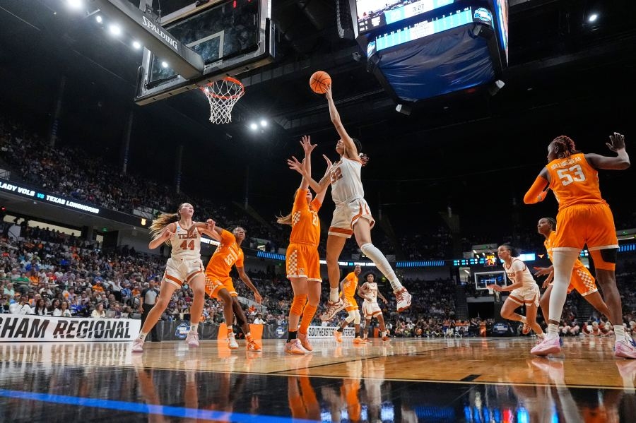 Lady Vols fall to Texas in Sweet 16 round of NCAA Tournament