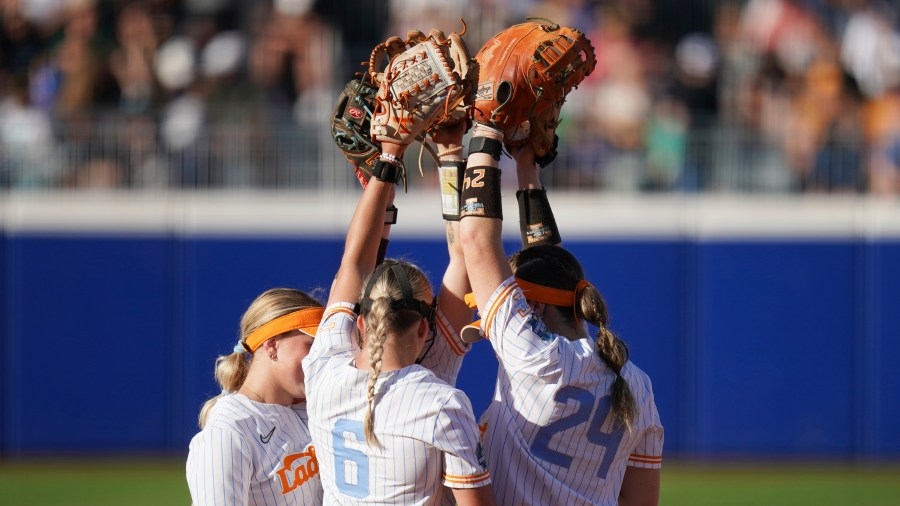 Mealer, Lady Vols walk it off in 9-inning battle against UCLA