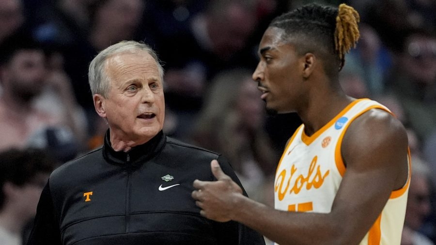 Tennessee duo Barnes, Mashack honored for character and community service