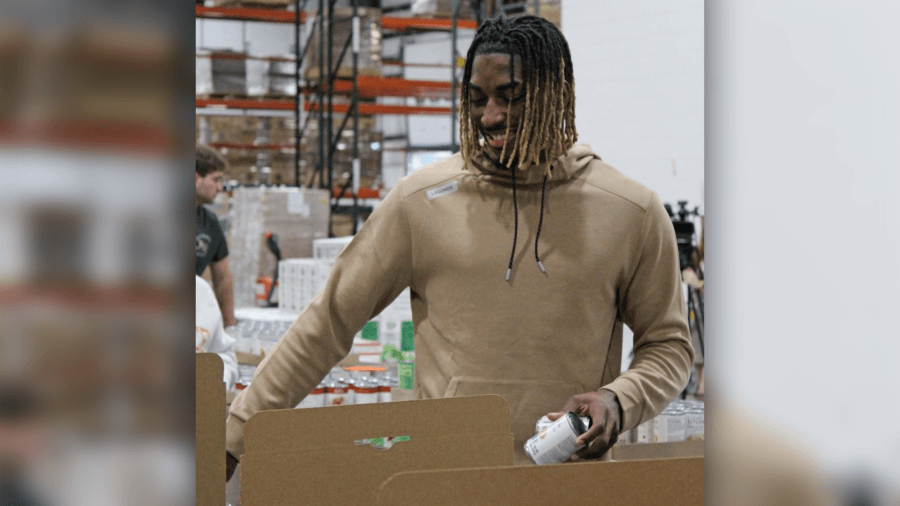 ‘VOLunteer' Jahmai Mashack honored for work leading to 197,000 meals for those in need