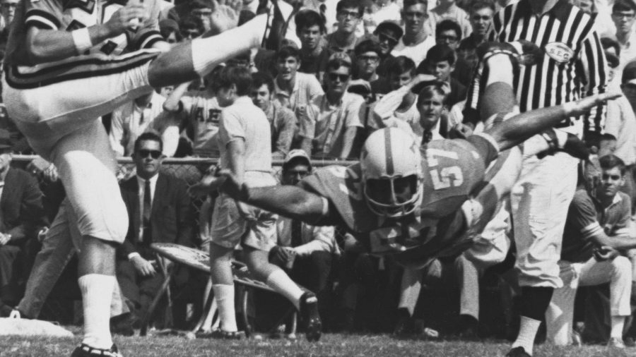 Tennessee great Steve Kiner, hailed by Bear Bryant as SEC's best, dies at 77