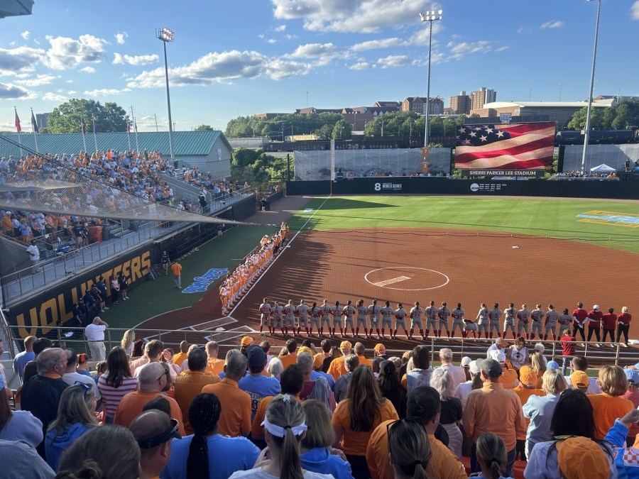 Lady Vols face elimination after Super Regional loss to Nebraska