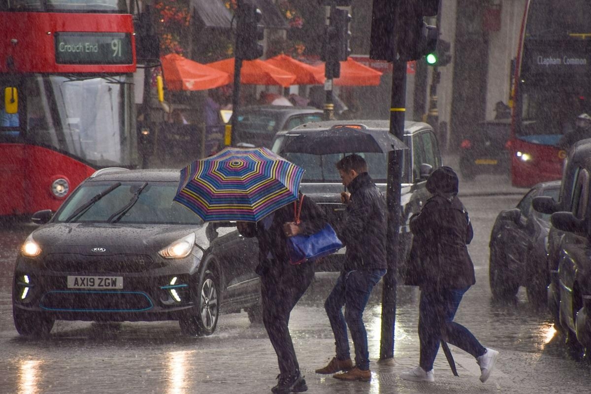 Watford weather warning upgraded to AMBER as 'torrential rain' forecast