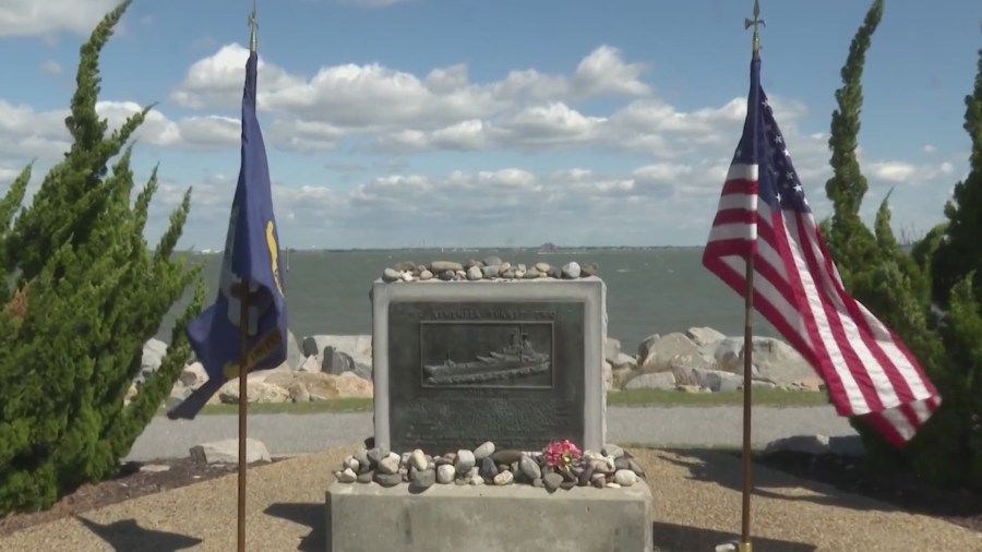 Ceremony to mark 36 years since deadly explosion onboard USS Iowa