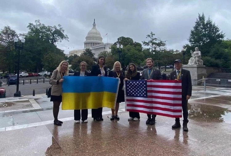 ‘Stand with Ukraine' candlelight vigil for heroes at Oceanfront