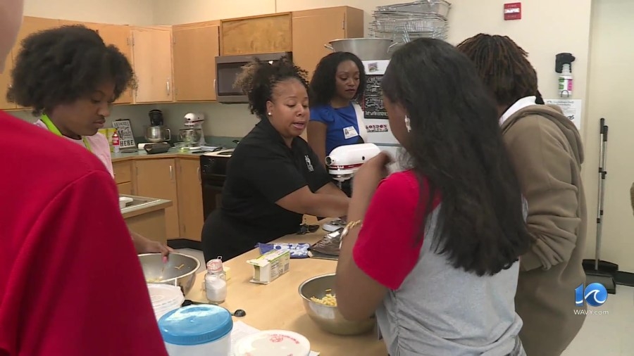 Newport News Excellent Educator allows students to create a business plan