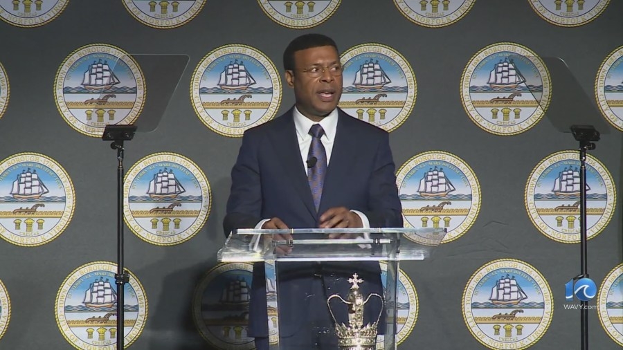 Norfolk mayor seeks city role in holding shoplifters accountable