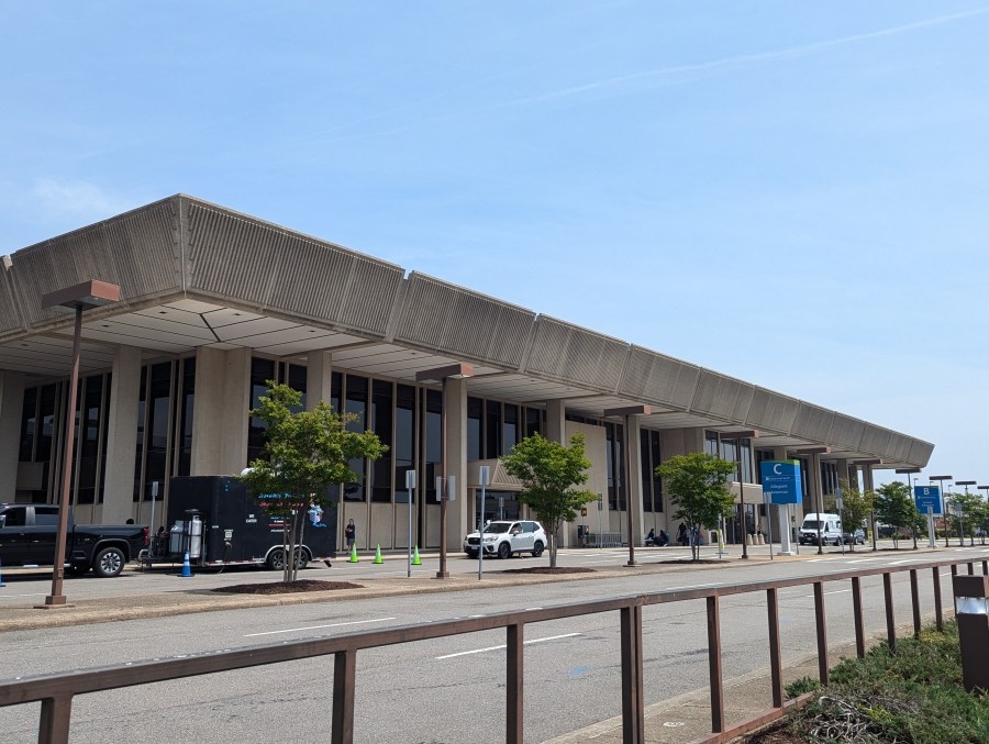 Norfolk International Airport suggests reserving parking for Memorial Day Weekend