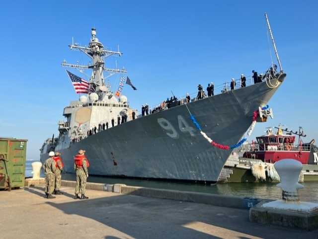 WAVY Navy Ship Salute — USS Nitze