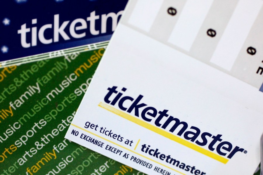 DOJ, FTC seeking public comments on event ticketing practices