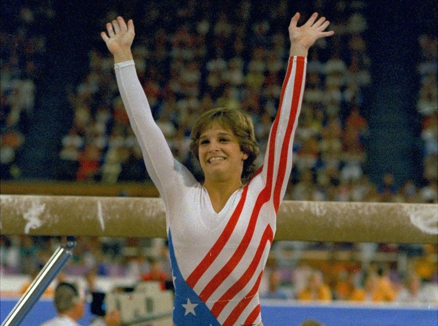 Mary Lou Retton had ‘screw top' wine bottle in her Porsche during DUI arrest in Fairmont, complaint says