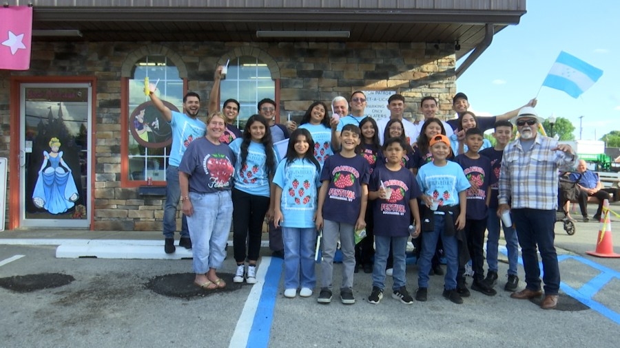 Sweet-A-Licious welcomes band from Honduras to Strawberry Festival