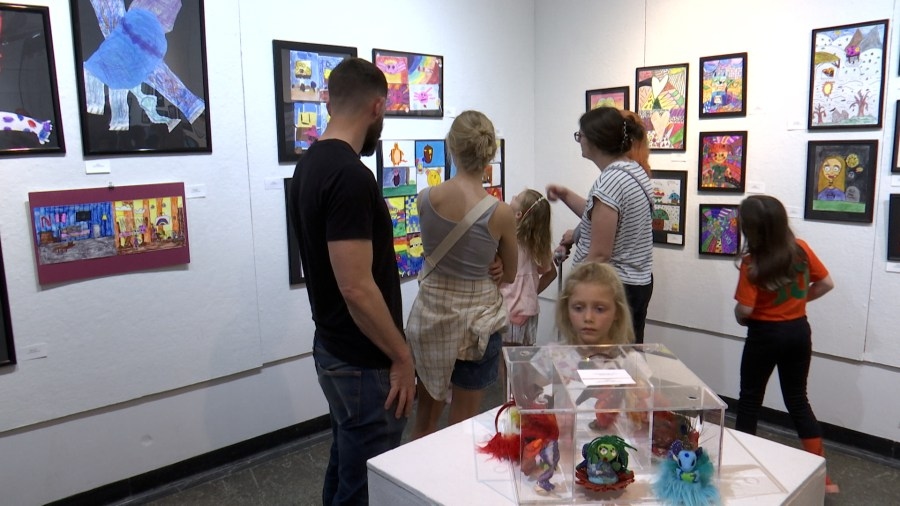 Main Street Morgantown hosts First Friday for the Arts