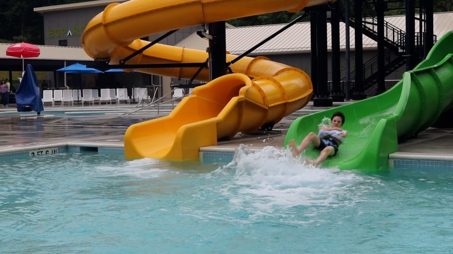 Morgantown cuts ribbon on new Marilla pool