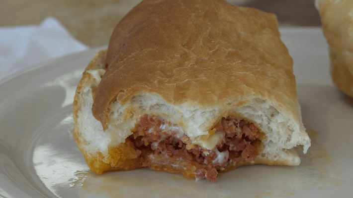 Where did the West Virginia pepperoni roll originate?