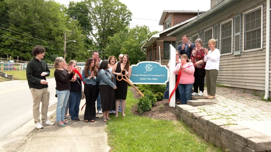 Ribbon cutting held for new therapy practice office in Elkins