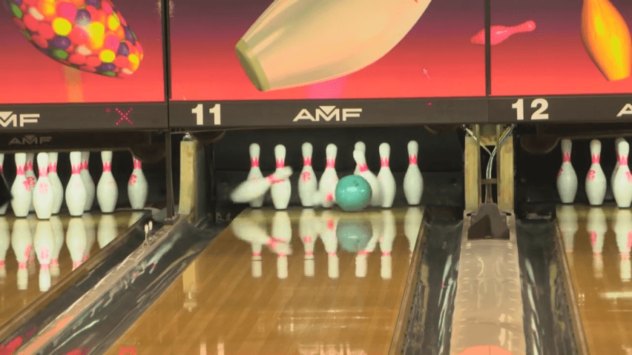 Hundreds knocked down pins at Annual Rock ‘n' Radio Bowl