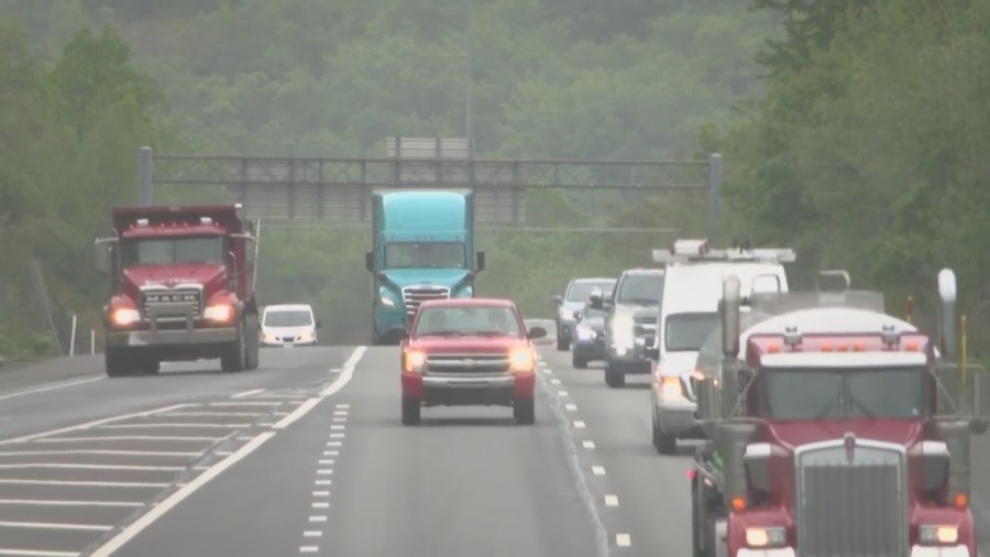 Lower gas prices bringing record Memorial Day weekend travel