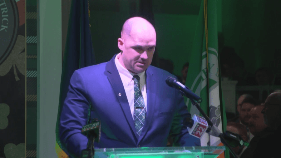 Detective Gilmartin named Hometown Hero in 111th Saint Patrick's Day Award Dinner