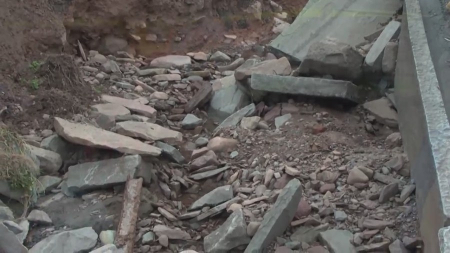 Flood damaged area, prompts visits from congressman