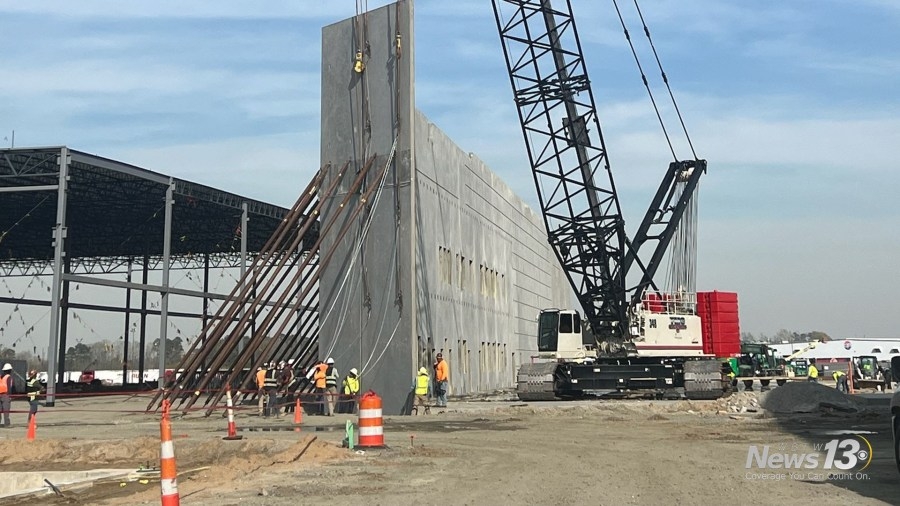 Walls going on up new Cheney Brothers food facility in Florence County