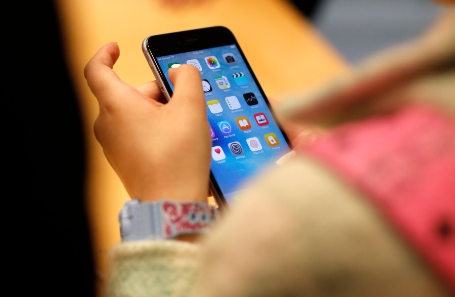 South Carolina bill regulating social media use for minors sparks debate over balancing online safety and parental rights